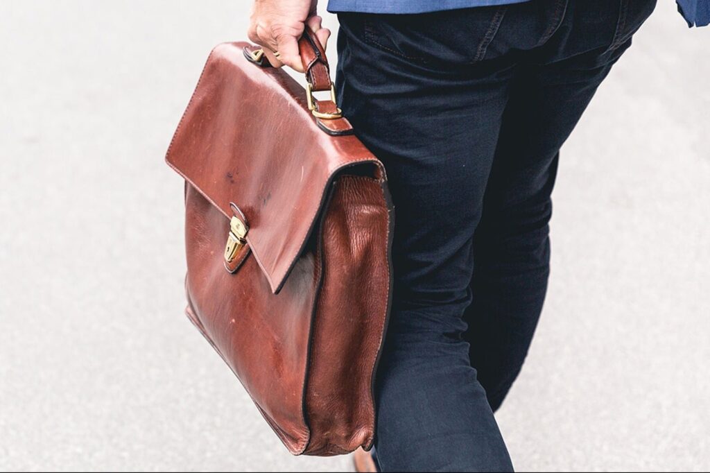 1746143698-sale-327845-article-image1_1746423143