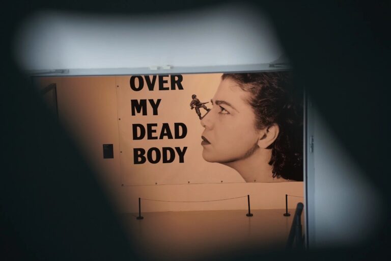 Bowie_klimat_i_wojna_w_Changes_1746853445