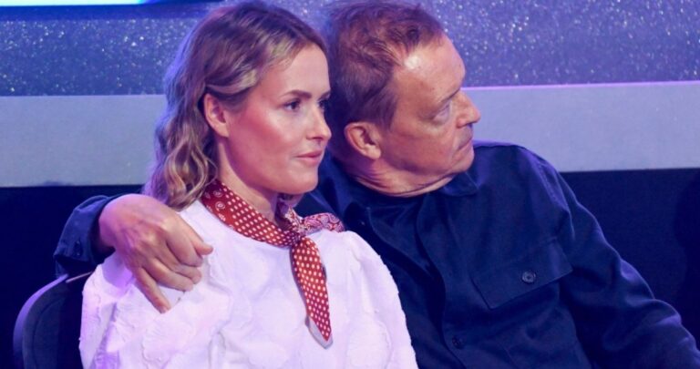 Olga_Frycz_i_ojciec_na_widowni_TzG_1746436201