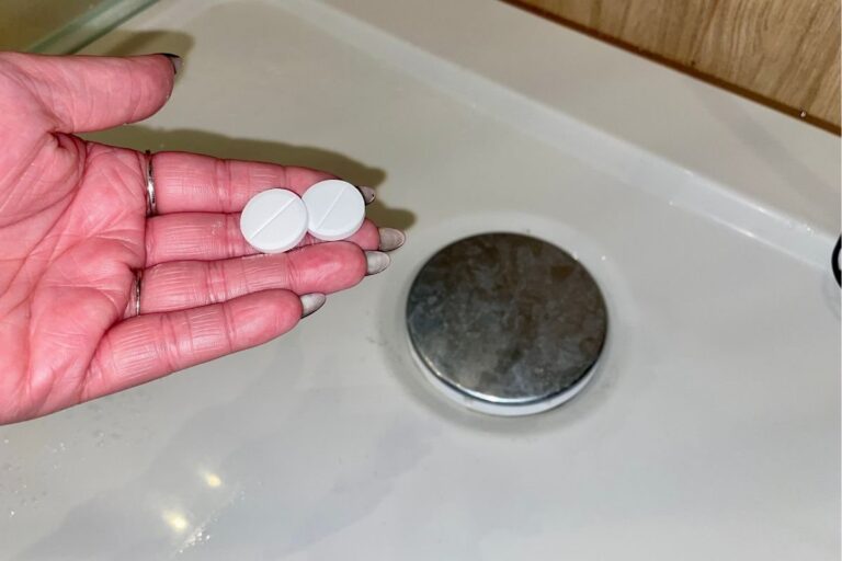 Wrzu_do_brodzika._Wyre_cay_brud_1746729183