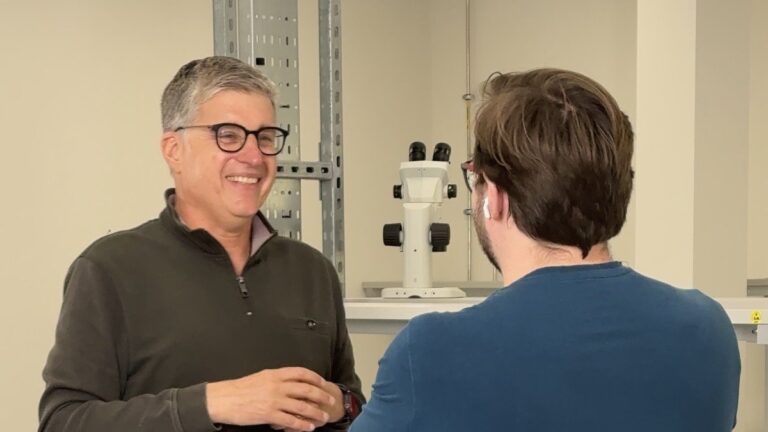 tom-marieb-apple-cork-wywiad-00_1746419851