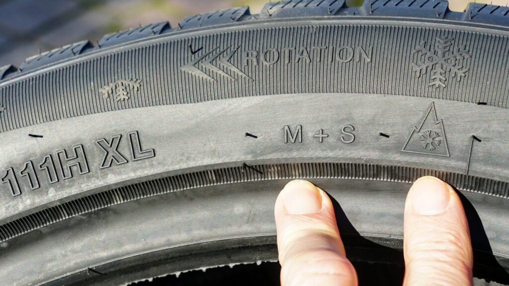 Niemcy_zaostrzają_przepisy_o_oponach_zimowych___ma