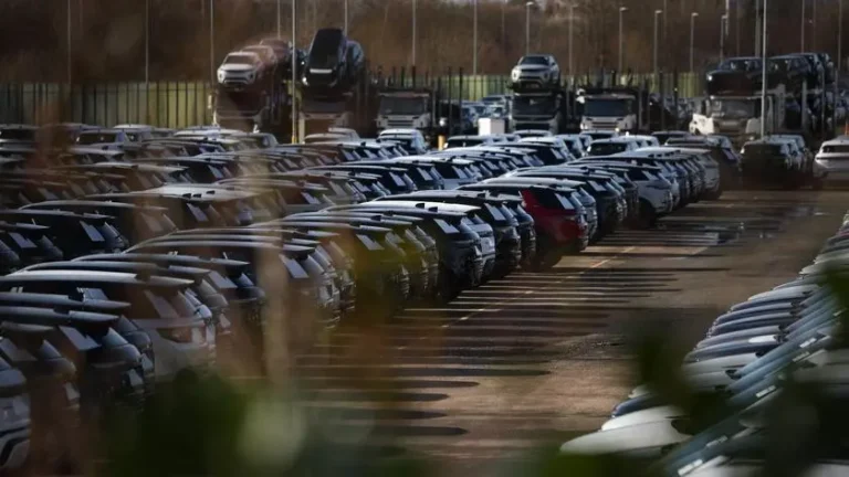 Kosztowny_cyberatak_na_Jaguar_Land_Rover___straty_