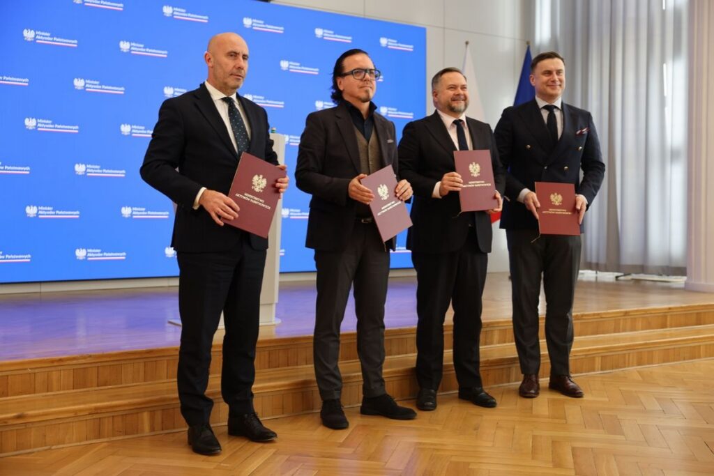 Polska_zbrojeniówka_z_miliardami_na_rakiety__radar