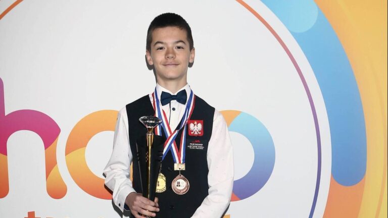 14_letni_Michał_Szubarczyk_mistrzem_świata_w_snook