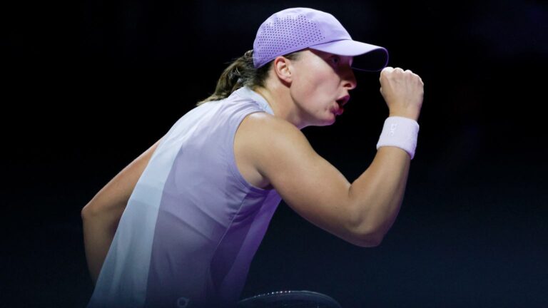 WTA_Finals_2025__Prywatna_sesja_zdjęciowa_Igi_Świą