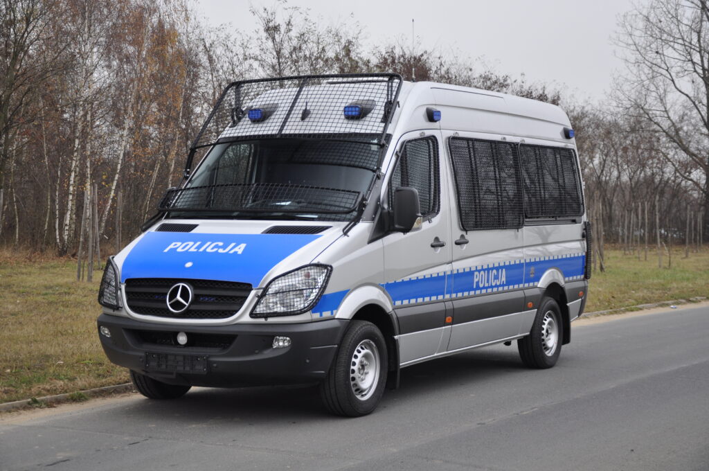 POLICJA_MB_SPRINTER_FURGON_W