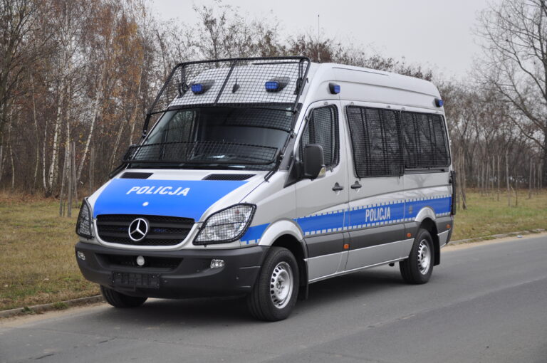 POLICJA_MB_SPRINTER_FURGON_W