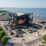 Gigantyczna scena na Skwerze Kościuszki gotowa. Gdynia szykuje się na 100-lecie