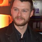 Mateusz Kościukiewicz zagra Pawła w „Pierwszej miłości". Aktor przejmuje kultową rolę po latach