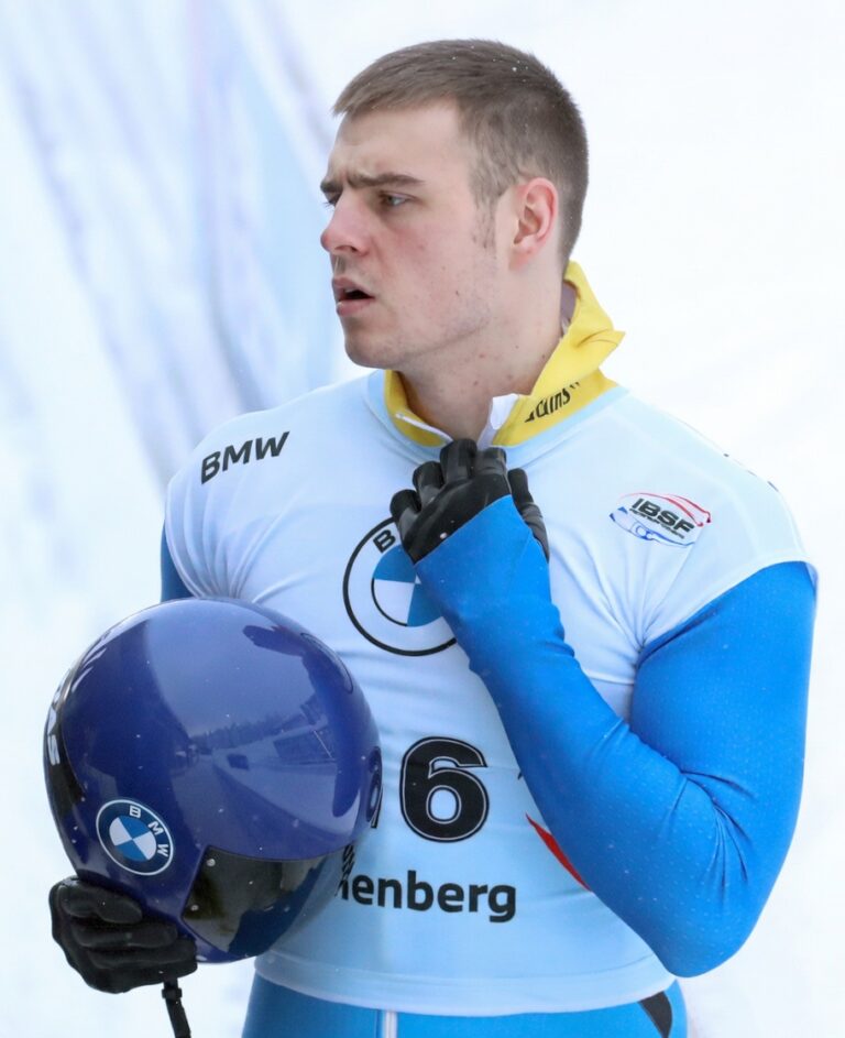 radiopin_20260210_123103