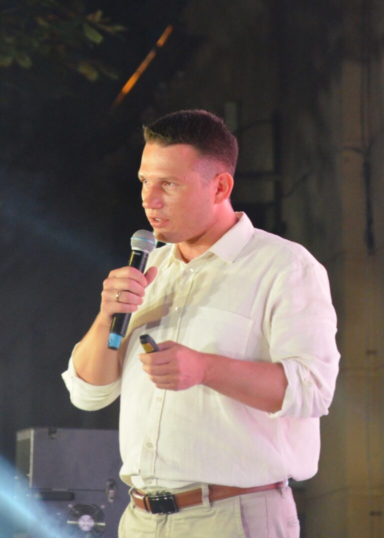 radiopin_20260212_200117