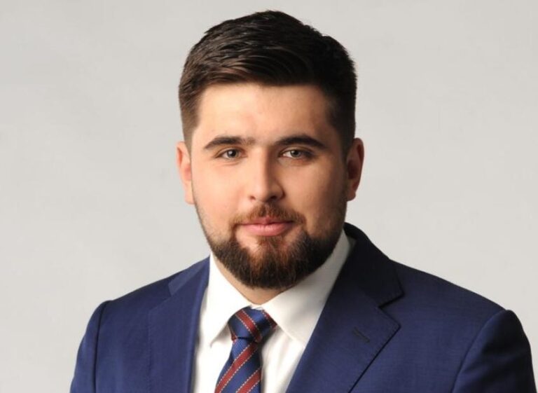 radiopin_20260306_103103