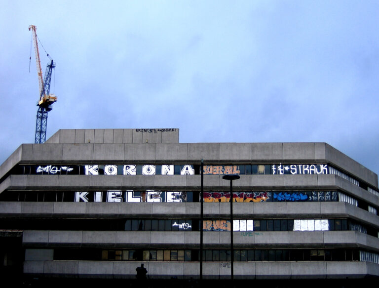 2006-01-08 - United Kingdom - England - London - Waterloo - Graffiti