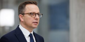 radiopin_20260312_090059