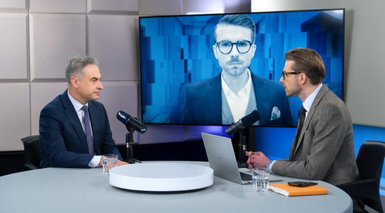 radiopin_20260313_133047